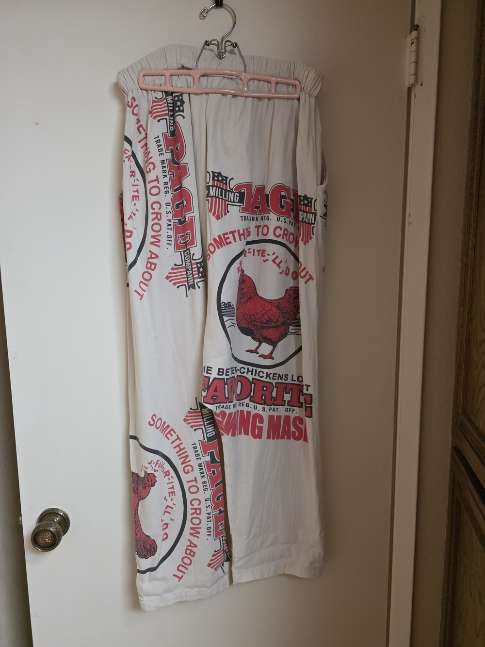 Drop On By Pants. Cream and Red Graphic Cropped - Picture 3 of 4